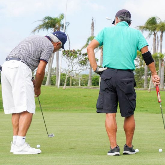 Quais são os equipamentos para jogar golfe? – Costão Golf Club